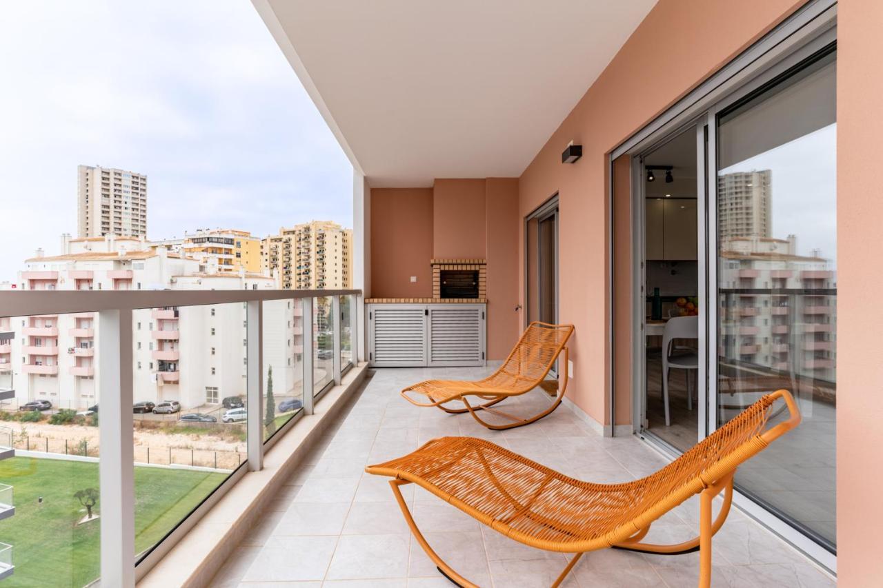 Sunny Brand New 2-Bedroom Apt - 500M From Praia Da Rocha With Ac And Pool! Portimão Exteriér fotografie