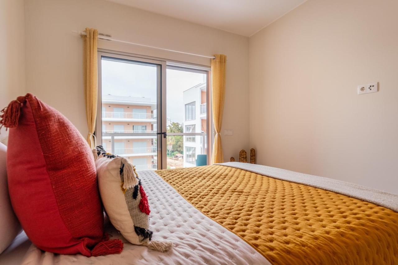 Sunny Brand New 2-Bedroom Apt - 500M From Praia Da Rocha With Ac And Pool! Portimão Exteriér fotografie