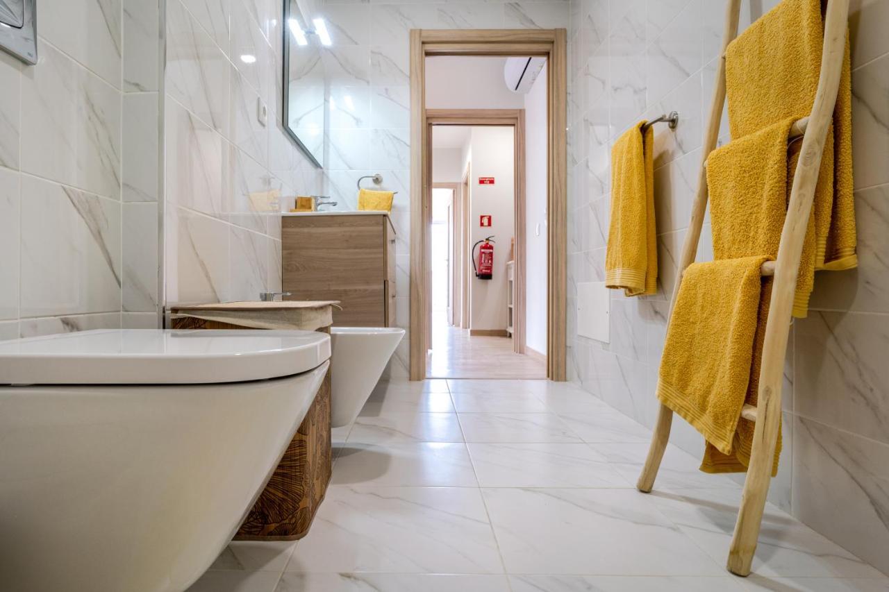 Sunny Brand New 2-Bedroom Apt - 500M From Praia Da Rocha With Ac And Pool! Portimão Exteriér fotografie