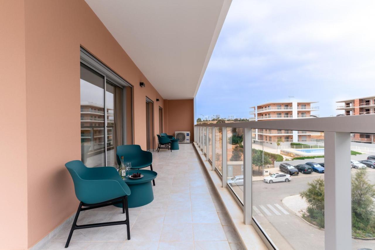 Sunny Brand New 2-Bedroom Apt - 500M From Praia Da Rocha With Ac And Pool! Portimão Exteriér fotografie